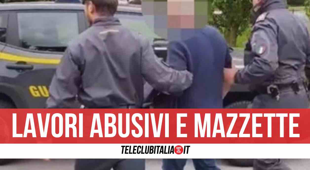 napoli arrestati vigili urbani imprenditore