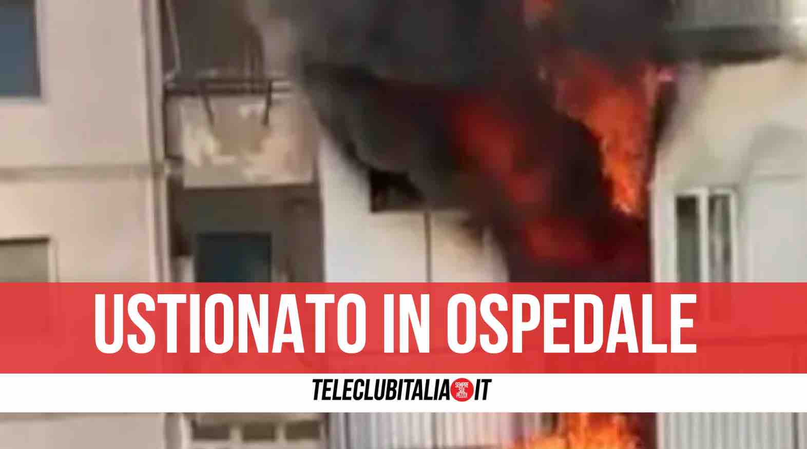 Terrore a Napoli, incendio distrugge casa al terzo piano Terrore a Napoli, incendio distrugge casa al terzo piano