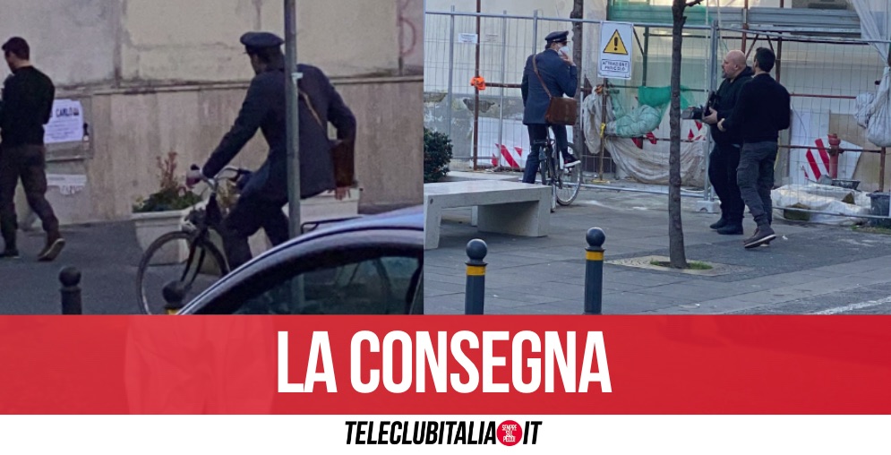 c'è posta per te giugliano postino piazza municipio