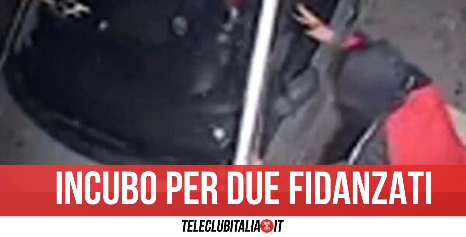 rapina coppietta aversa poliziotto sventa rapina coppietta aversa poliziotto sventa