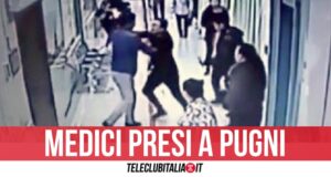 Napoli, donna arriva già morta in ospedale: parenti scatenano l'inferno