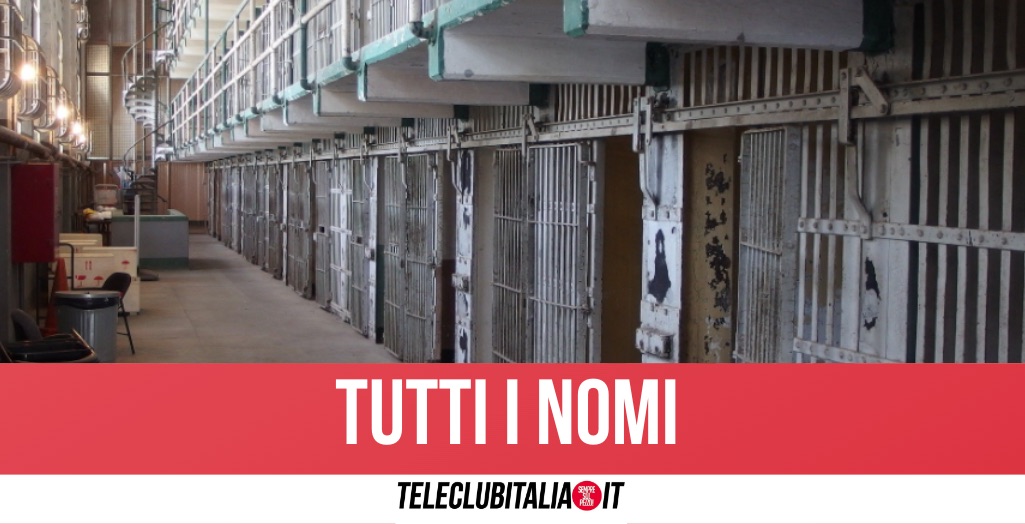 Napoli, droga in carcere con la complicità della penitenziaria: arriva la sentenza