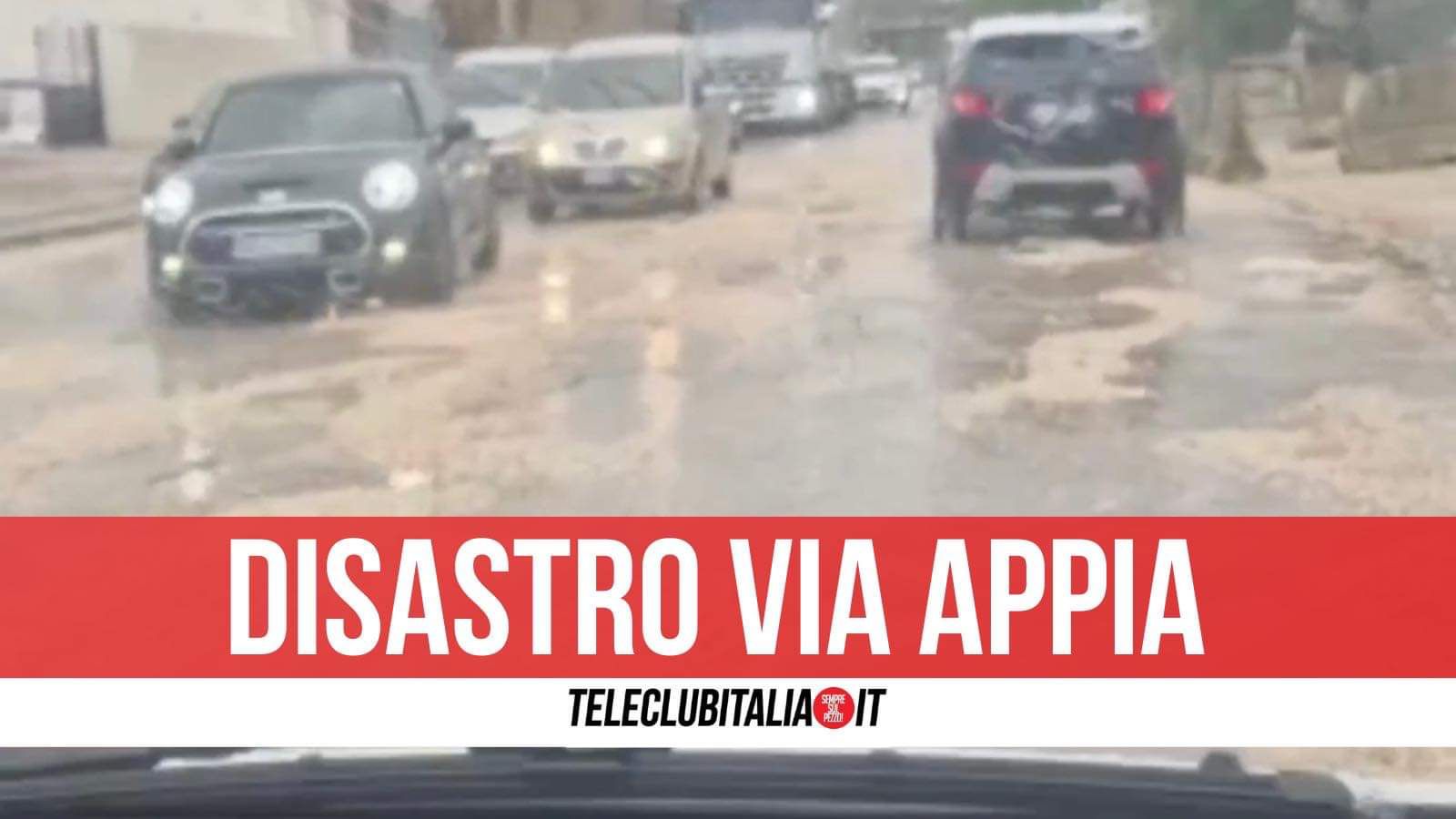 Via Appia ridotta a un colabrodo dopo pioggia e temporali Via Appia ridotta a un colabrodo dopo pioggia e temporali