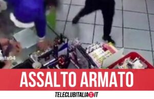 Napoli, brutale rapina al negozio cinese: il video finisce su TikTok