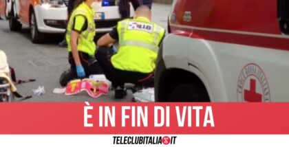 Campania, investita da un autobus: 44enne in pericolo di vita