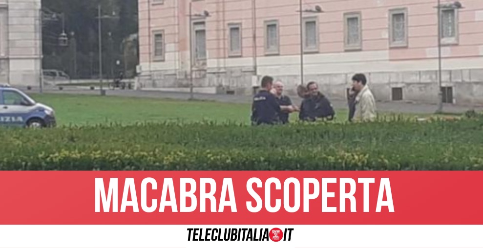 Reggia di Caserta, trovati resti umani nella piazza davanti al palazzo