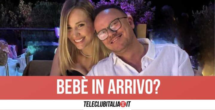 Gigi D'Alessio papà per la sesta volta: "La compagna è di nuovo incinta"