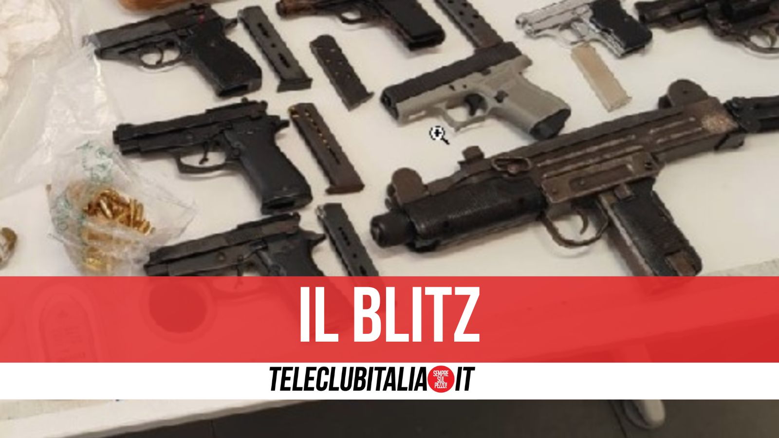 Arsenale da guerra, droga e 20mila euro in contanti nascosti in un garage a Soccavo