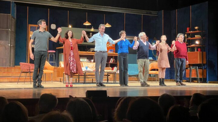 "Perfetti sconosciuti" al teatro Lendi di Sant'Arpino, a gennaio c'è Peppe Barra