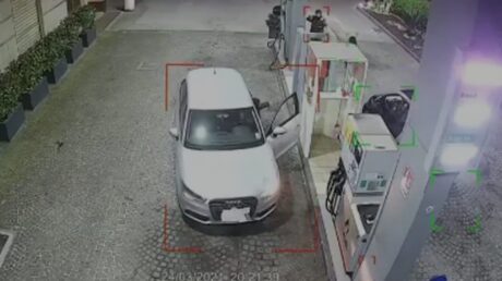 Rapina Teverola Esso Distributore Via Appia