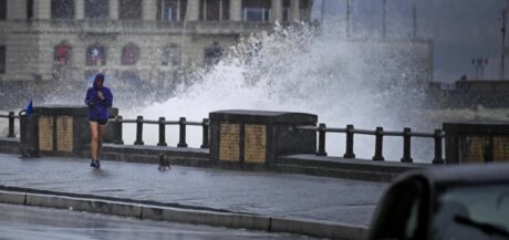 Temperature in aumento a Napoli e in Campania, ma senza sole: in arrivo temporali nel weekend