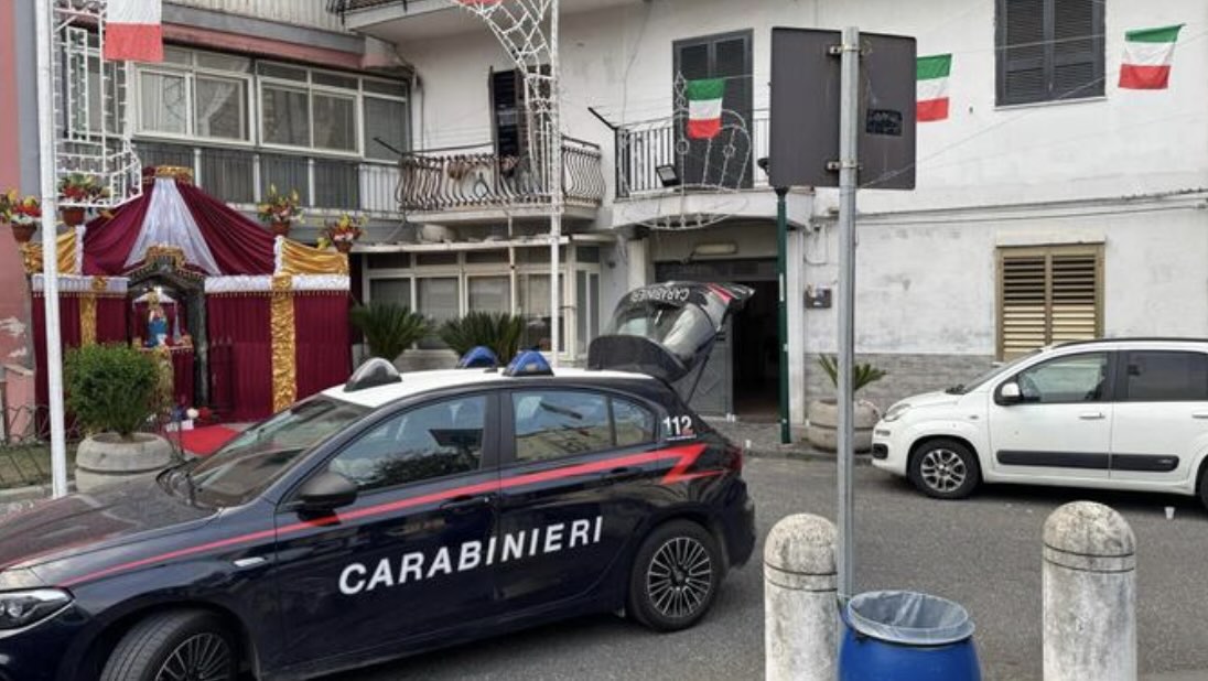 Ancora spari in Piazza Capri: paura a San Giovanni a Teduccio, nessun ferito