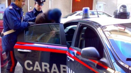 Villaricca, estorsione e maltrattamenti: minacciava familiari per i soldi i della droga