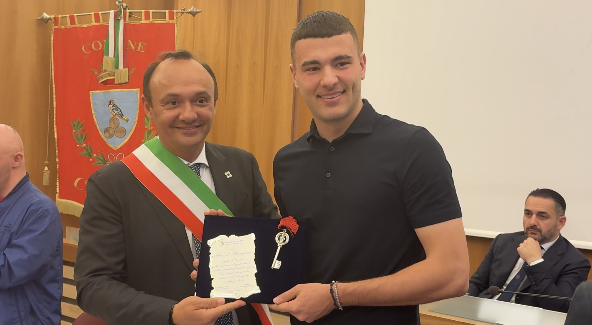 Cardito, Alessandro Buongiorno riceve le chiavi della città