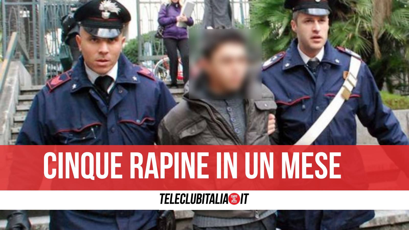 Castellammare, scippa e rapina cinque donne e ne investe una sesta: arrestato 30enne Castellammare, scippa e rapina cinque donne e ne investe una sesta: arrestato 30enne