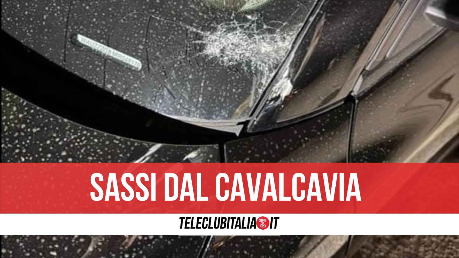 Cercola, la roulette russa sulla SS 268: sassi contro coppia in auto. Tragedia sfiorata Cercola, la roulette russa sulla SS 268: sassi contro coppia in auto. Tragedia sfiorata