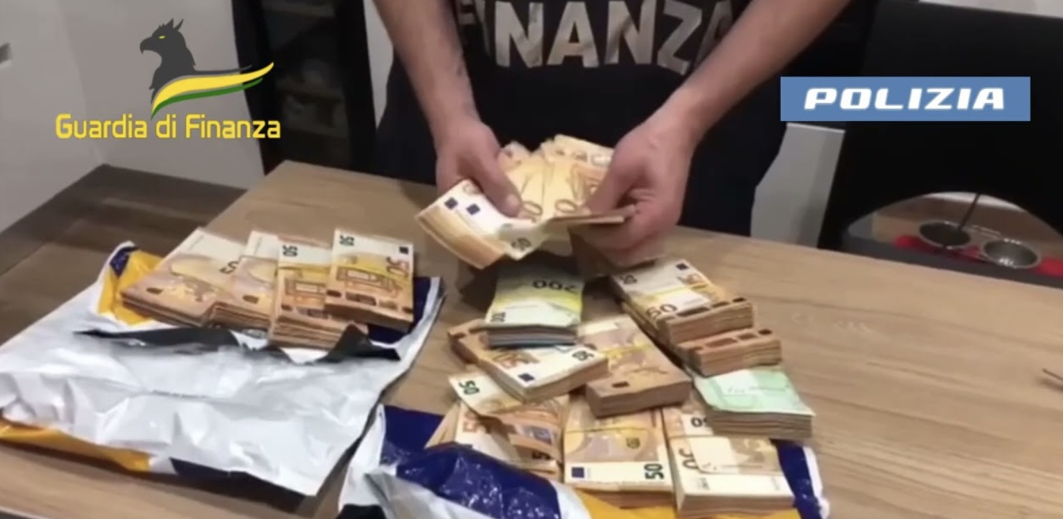 Maxi operazione tra Emilia-Romagna e Campania, 29 misure cautelari per fatture false e riciclaggio nel settore edilizio
