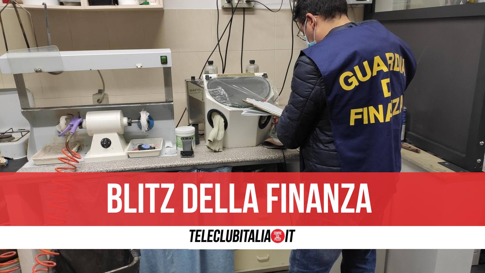 Dentisti abusivi senza laurea a Castel Volturno e Bagnoli: scatta il sequestro Dentisti abusivi senza laurea a Castel Volturno e Bagnoli: scatta il sequestro
