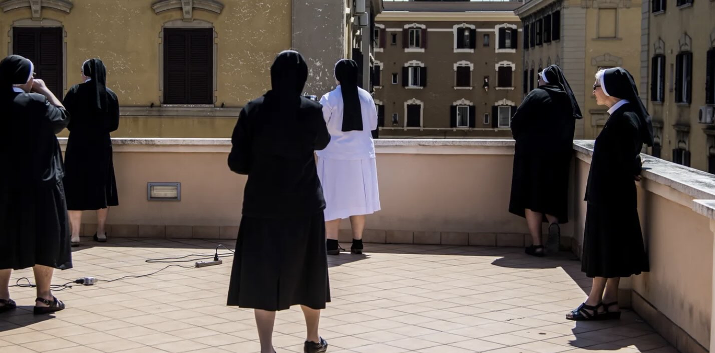 Angri, irruzione notturna nel convento: ladri in fuga dopo l’allarme lanciato da una suora Angri, irruzione notturna nel convento: ladri in fuga dopo l’allarme lanciato da una suora