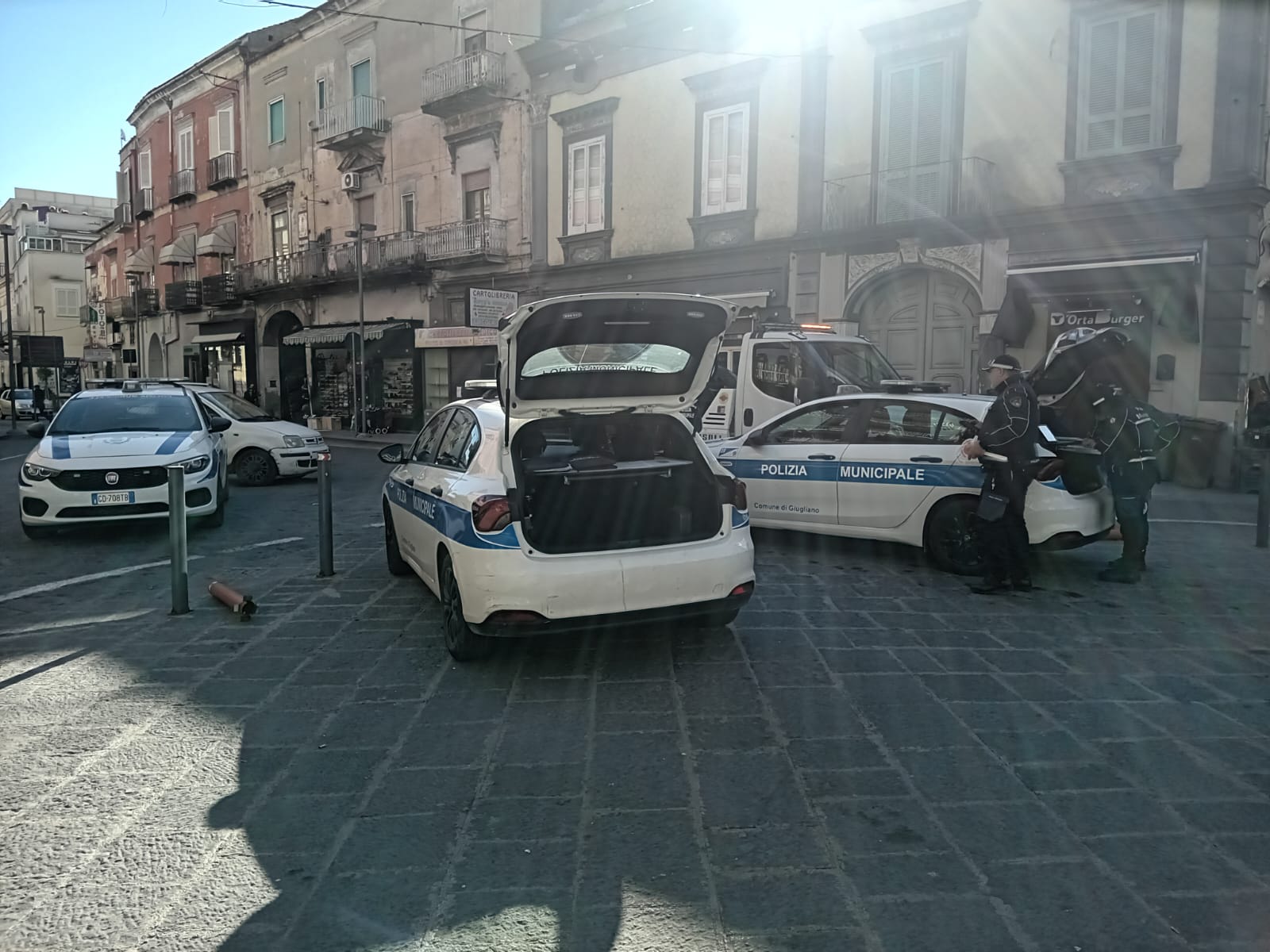 Giugliano Autocarri Suolo Comunale Liberato