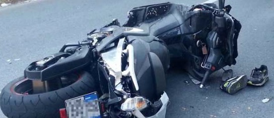 Schianto nella notte a Piano di Sorrento: muore 34enne in scooter