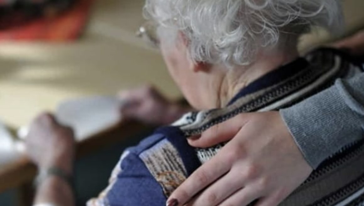 Tentata truffa ai danni di un’anziana a Ischia: arrestata 25enne