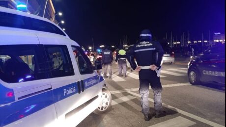 Napoli 2 Ragazze Investite Strisce Pedonali