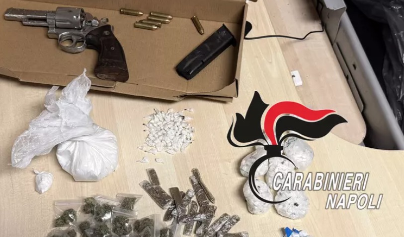 Poggioreale, droga nascosta negli ascensori e una pistola per "proteggerla"