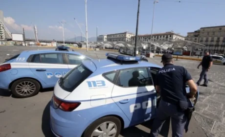 Polizia Piazza Garibaldi 23enne Treviso Arrestato Furto Auto