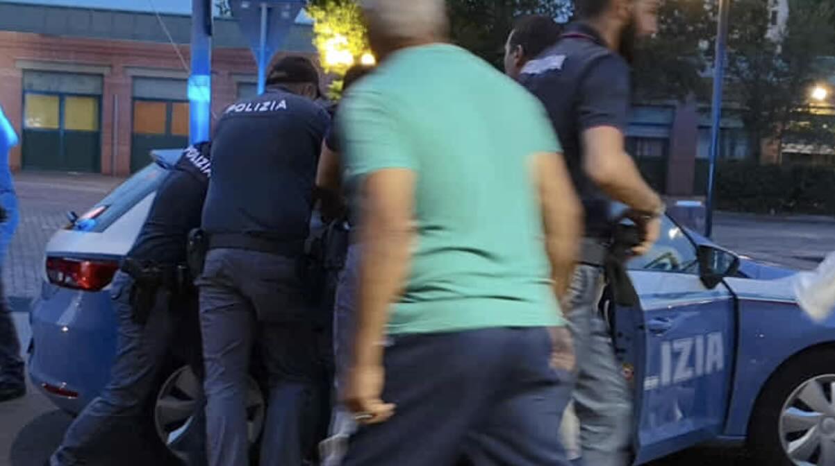 Pozzuoli, tenta rapina in hotel: arrestato 44enne dopo colluttazione