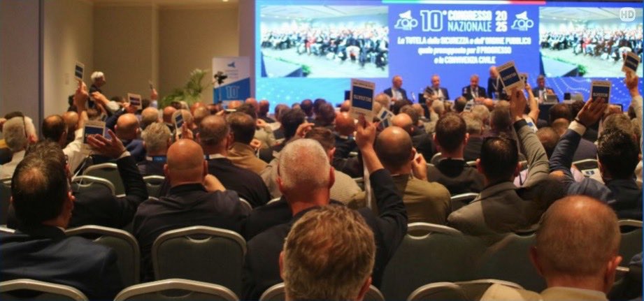 Grande partecipazione e riconoscimenti per il SAP Napoli al 10° Congresso Nazionale Grande partecipazione e riconoscimenti per il SAP Napoli al 10° Congresso Nazionale