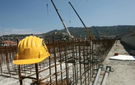 Tragedia sul lavoro a Scafati: operaio 60enne muore cadendo da una scala