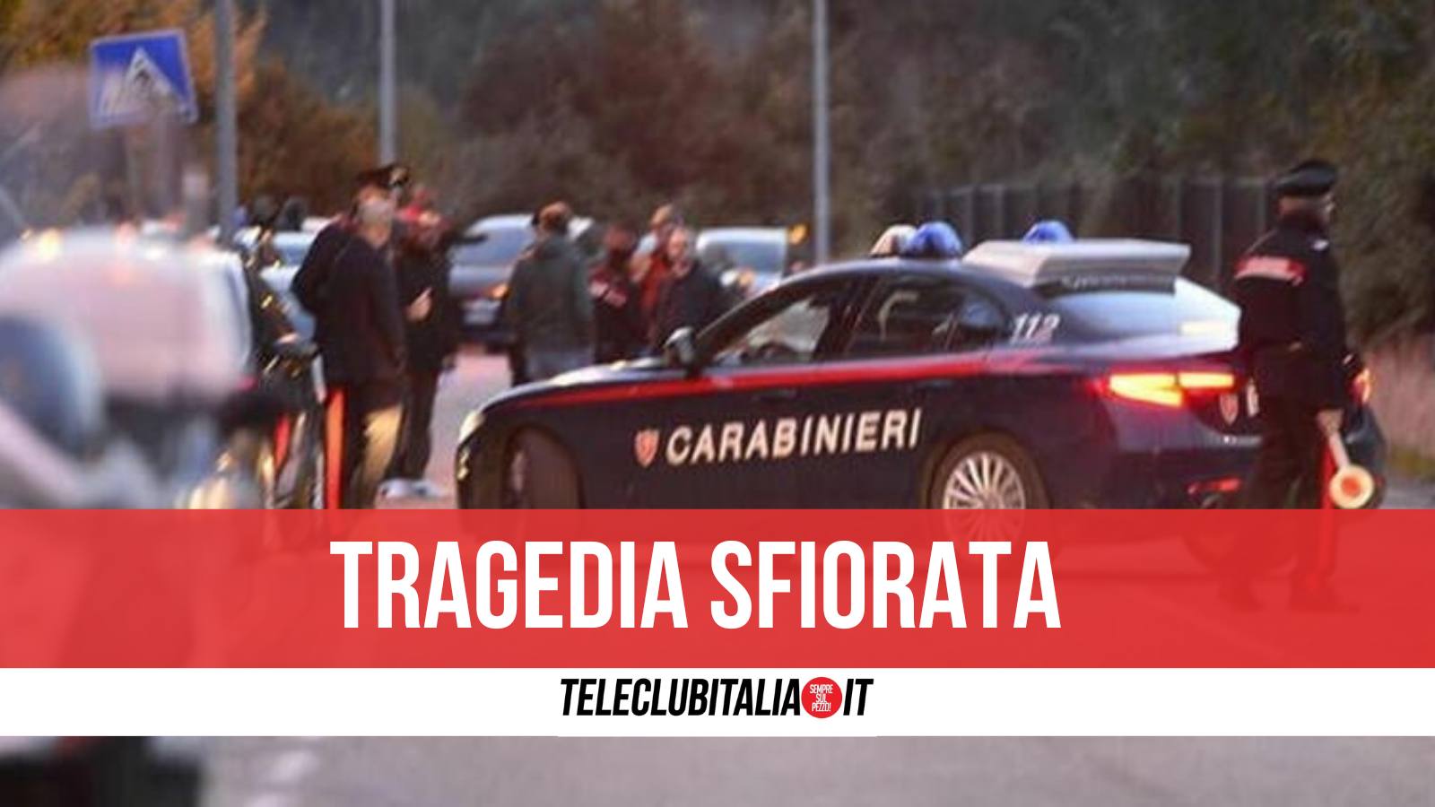 Tenta rapina allo sportello bancomat e insegue vittima con una katana: 20enne arrestato Tenta rapina allo sportello bancomat e insegue vittima con una katana: 20enne arrestato