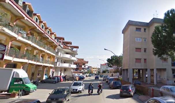 Giugliano, scontro tra auto e scooter in via Marchesella: grave 15enne