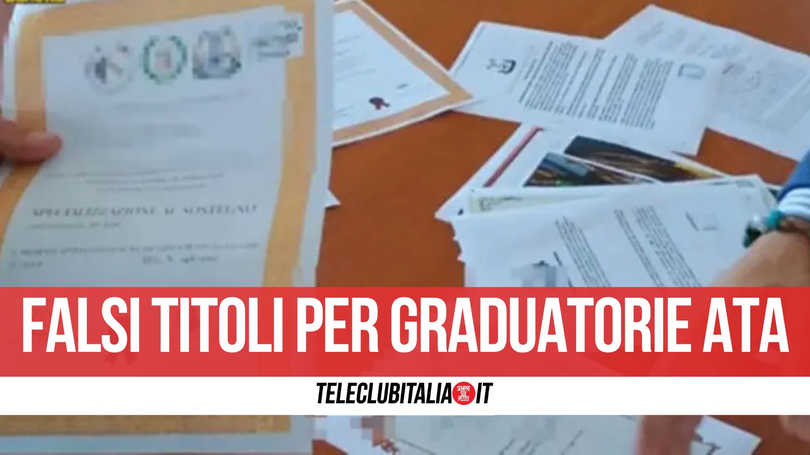 diplomi falsi per ottenere il posto fisso nelle scuole licenziati due dipendenti della provincia di napoli