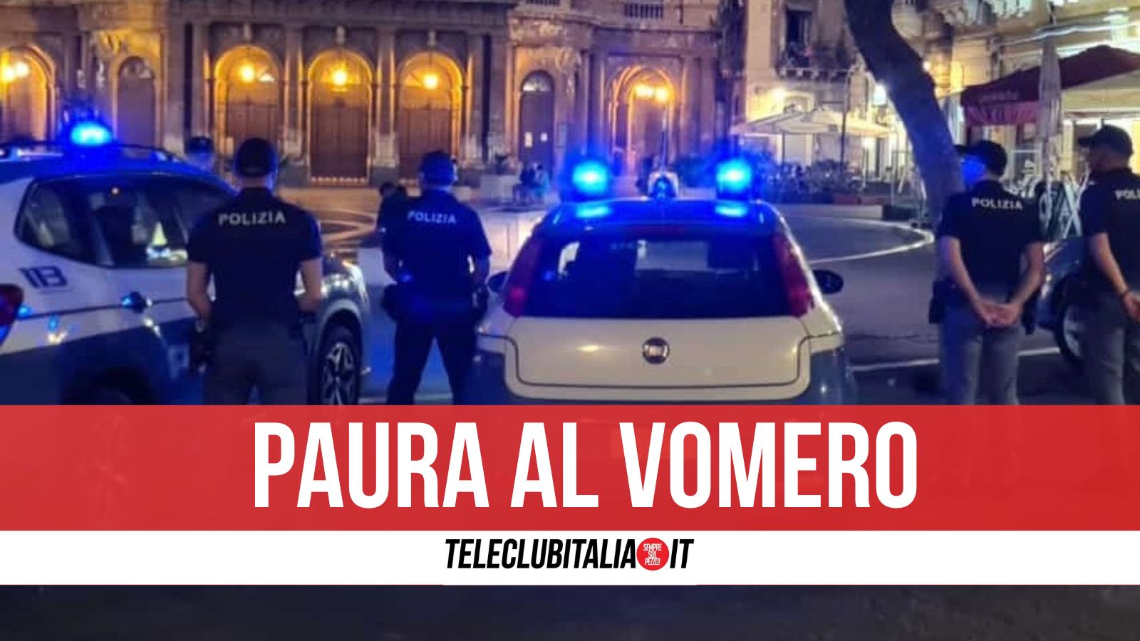 Maxi rissa in piazza Arenella: la polizia spara in aria per disperdere i violenti Maxi rissa in piazza Arenella: la polizia spara in aria per disperdere i violenti