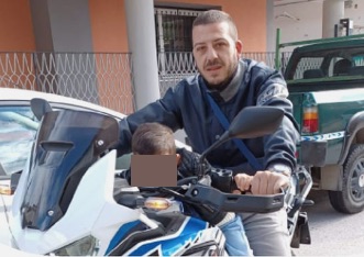 Acerra, impatto moto auto: perde la vita 37enne. Grave il figlioletto di 5 anni Acerra, impatto moto auto: perde la vita 37enne. Grave il figlioletto di 5 anni