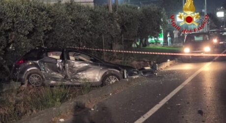 Schianto nella notte sulla statale 18 a Eboli: sette feriti e cinque auto coinvolte
