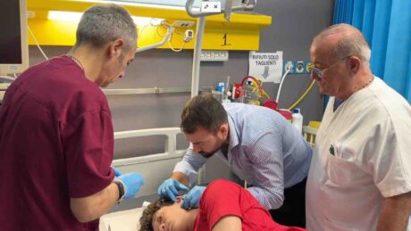Curare emicrania e cefalee con un microstimolatore: tecnica all’avanguardia al reparto di terapia del dolore di Giugliano