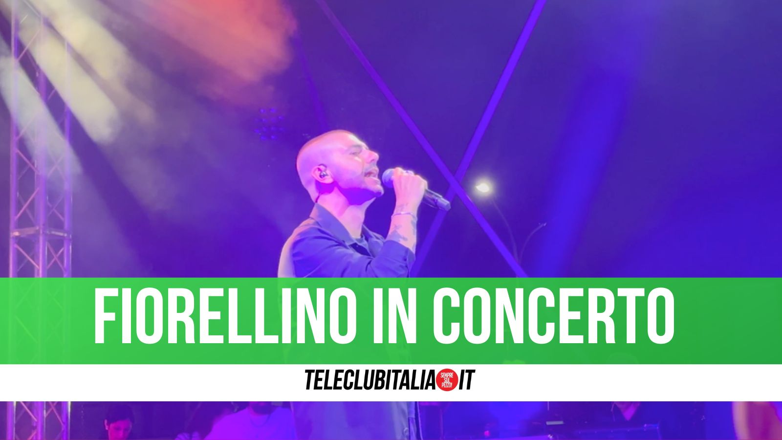 Madonna della Pace, grande successo per il concerto di Gianni Fiorellino a Giugliano Madonna della Pace, grande successo per il concerto di Gianni Fiorellino a Giugliano