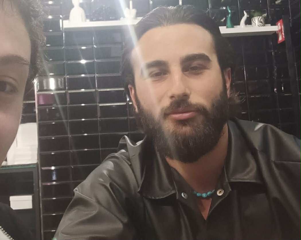 Incidente sul raccordo tra l’A1 e l’A3: Giovanni Cardone muore a 27 anni per evitare pedone Incidente sul raccordo tra l’A1 e l’A3: Giovanni Cardone muore a 27 anni per evitare pedone