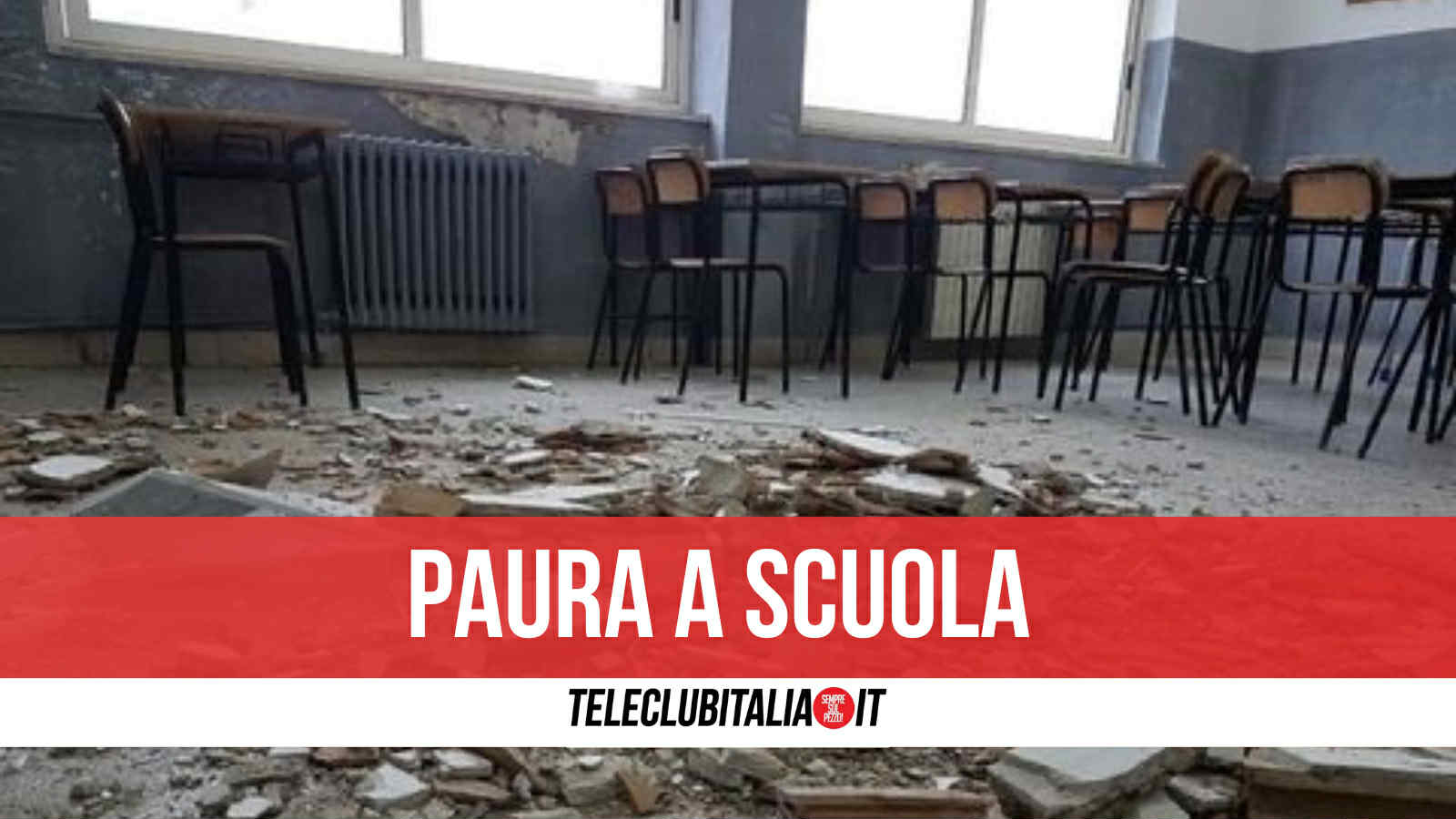 Barra, crolla solaio dell’istituto comprensivo Perasso: sul posto i carabinieri Barra, crolla solaio dell’istituto comprensivo Perasso: sul posto i carabinieri
