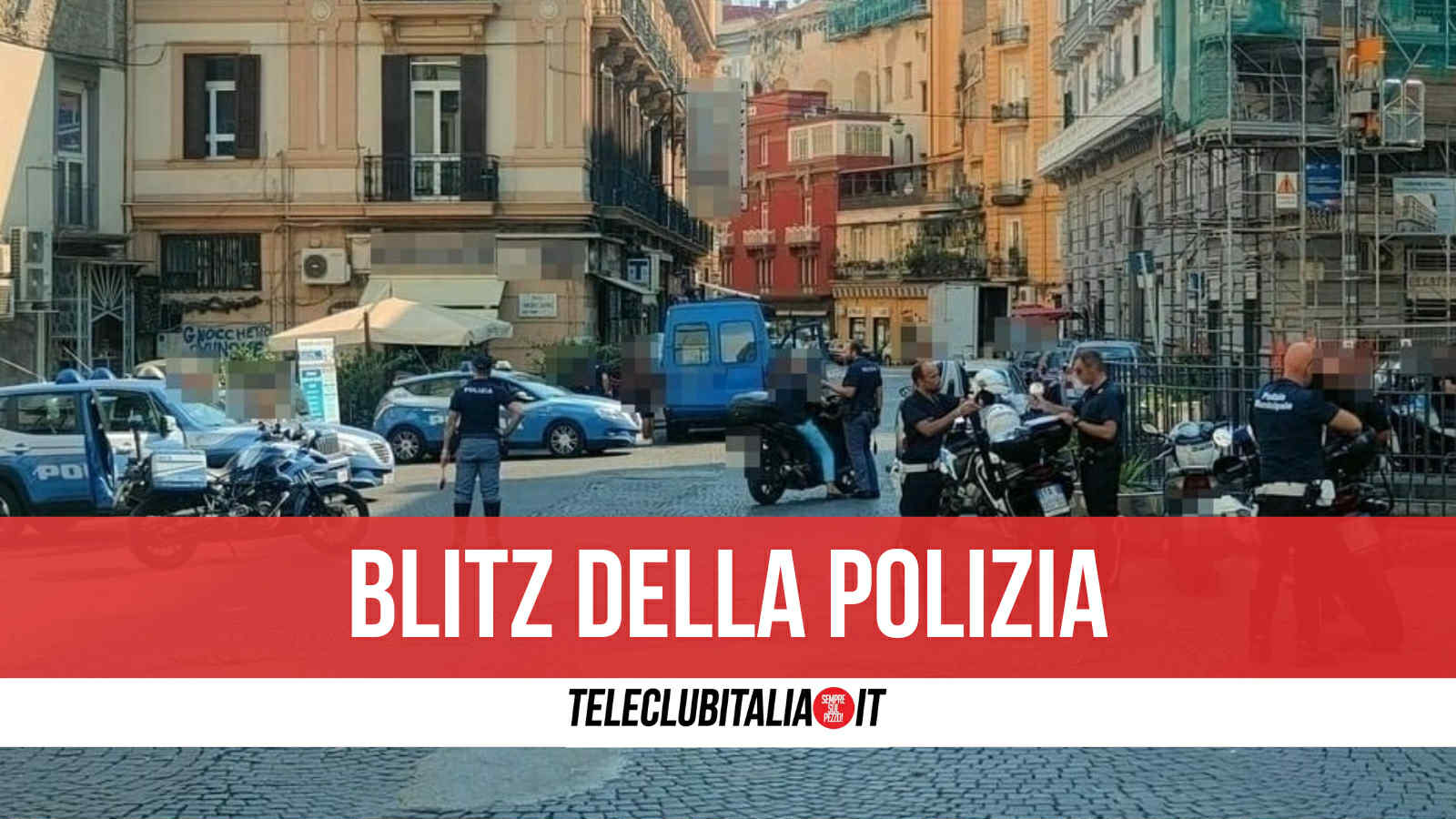 Napoli, tre arresti per droga in poche ore nel centro storico: in manette anche coppia Napoli, tre arresti per droga in poche ore nel centro storico: in manette anche coppia