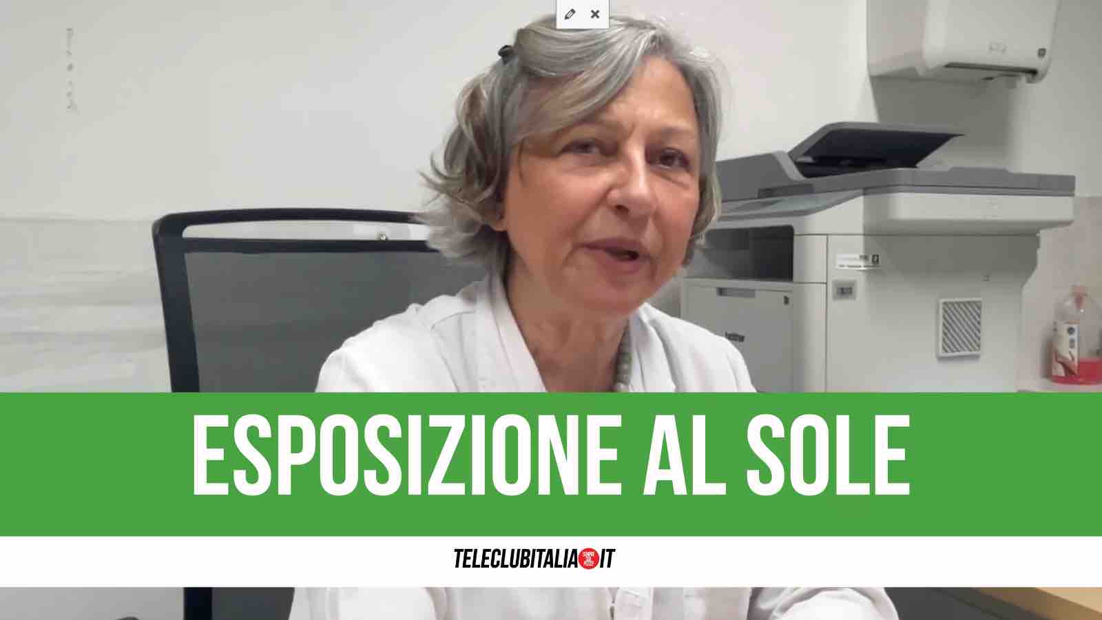 esposizione al sole le caratteristiche della pelle e la formazione e valutazione dei nevi