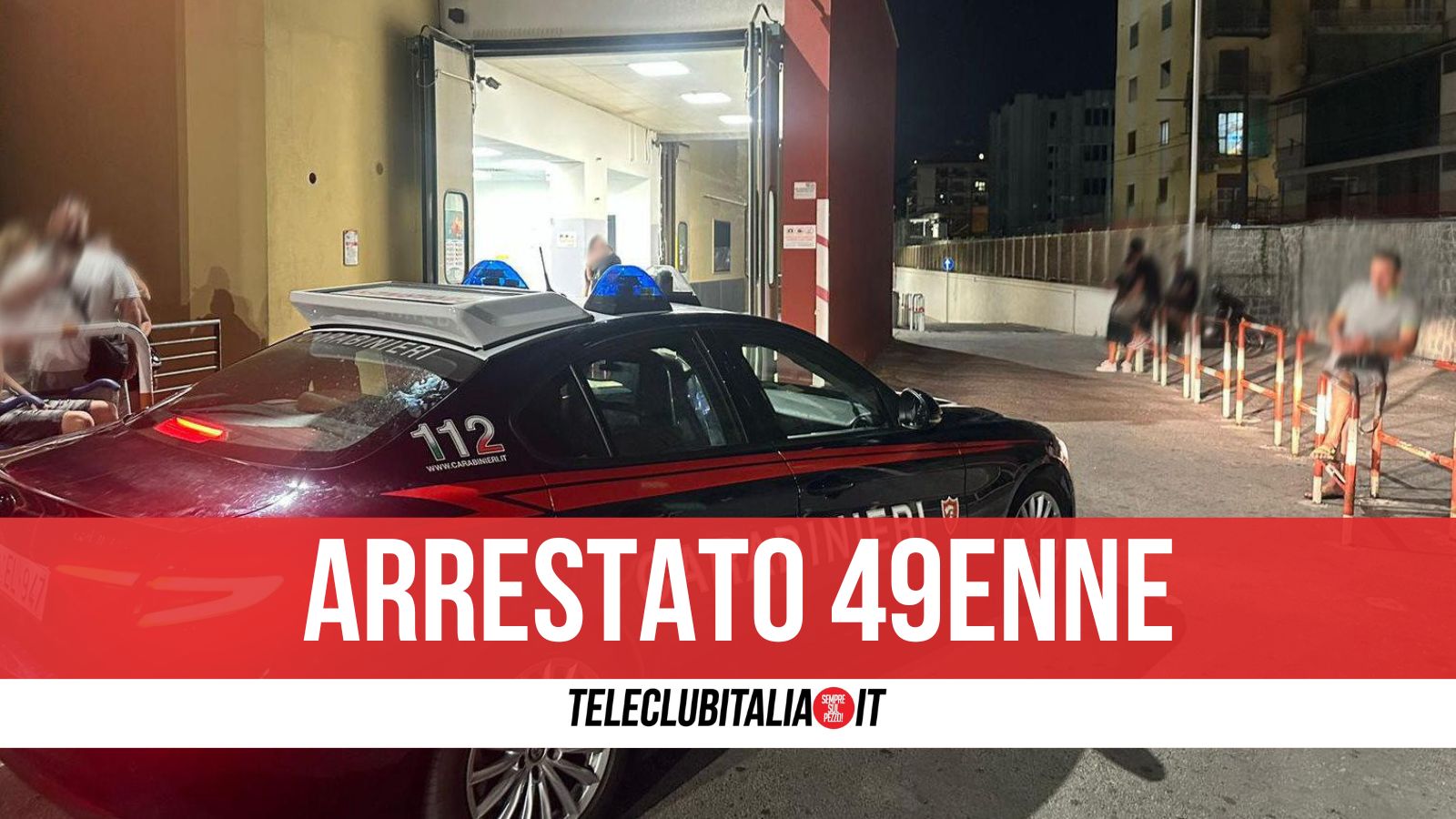 castellammare follia al pronto soccorso rompe il vetro del triage e aggredisce le guardie giurate