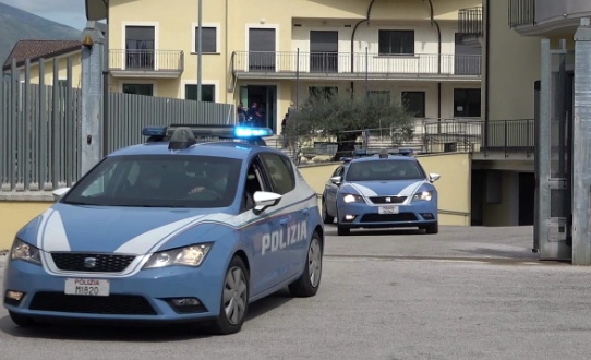 Marigliano. Auto rubate e rivendute con telai falsi in nota concessionaria, 26enne denunciato