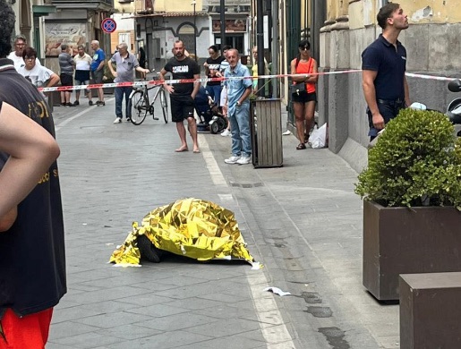 Acerra: 65enne muore dopo un malore mentre era sul motociclo elettrico