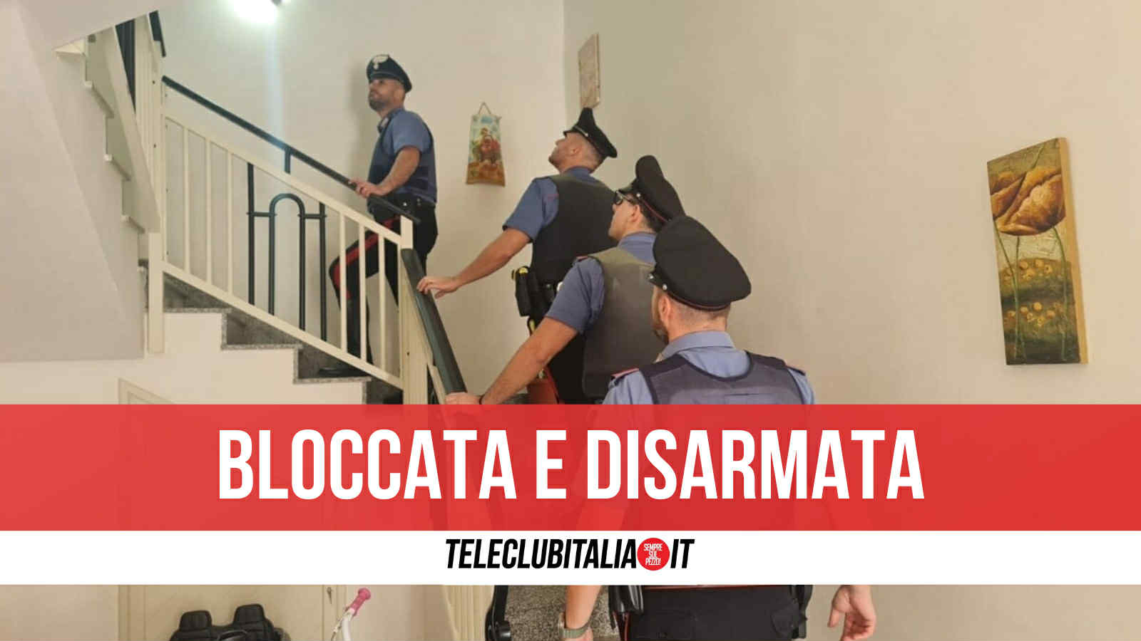 villaricca aggredisce tre condomini dopo lite e si barrica in casa con un coltello ammazzo tutti