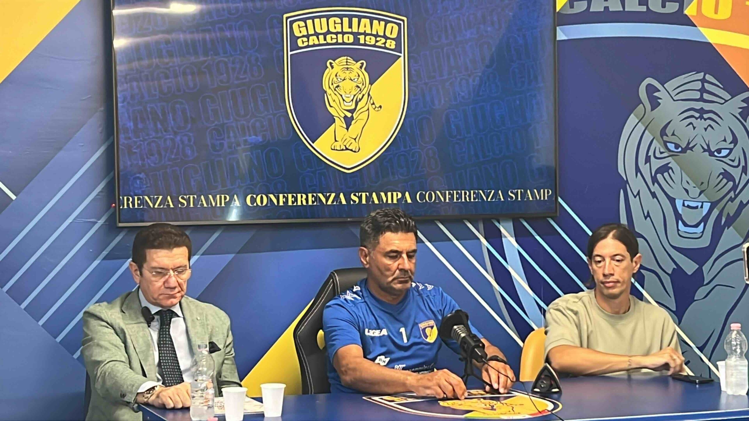 Giugliano pronto per la nuova stagione ma incognita stadio, Mazzamauro: “Siamo ospiti in casa nostra”