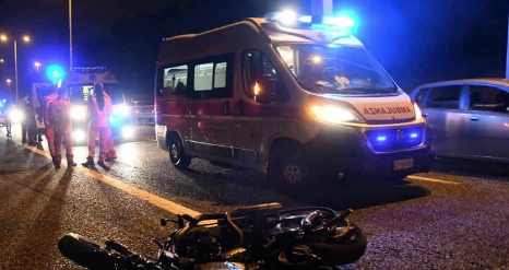 Gragnano, schianto nella notte: grave un motociclista 25enne